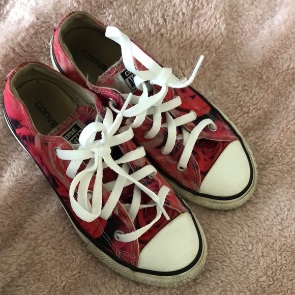 Youth J2 Converse rose pattern low tops - Picture 6 of 7